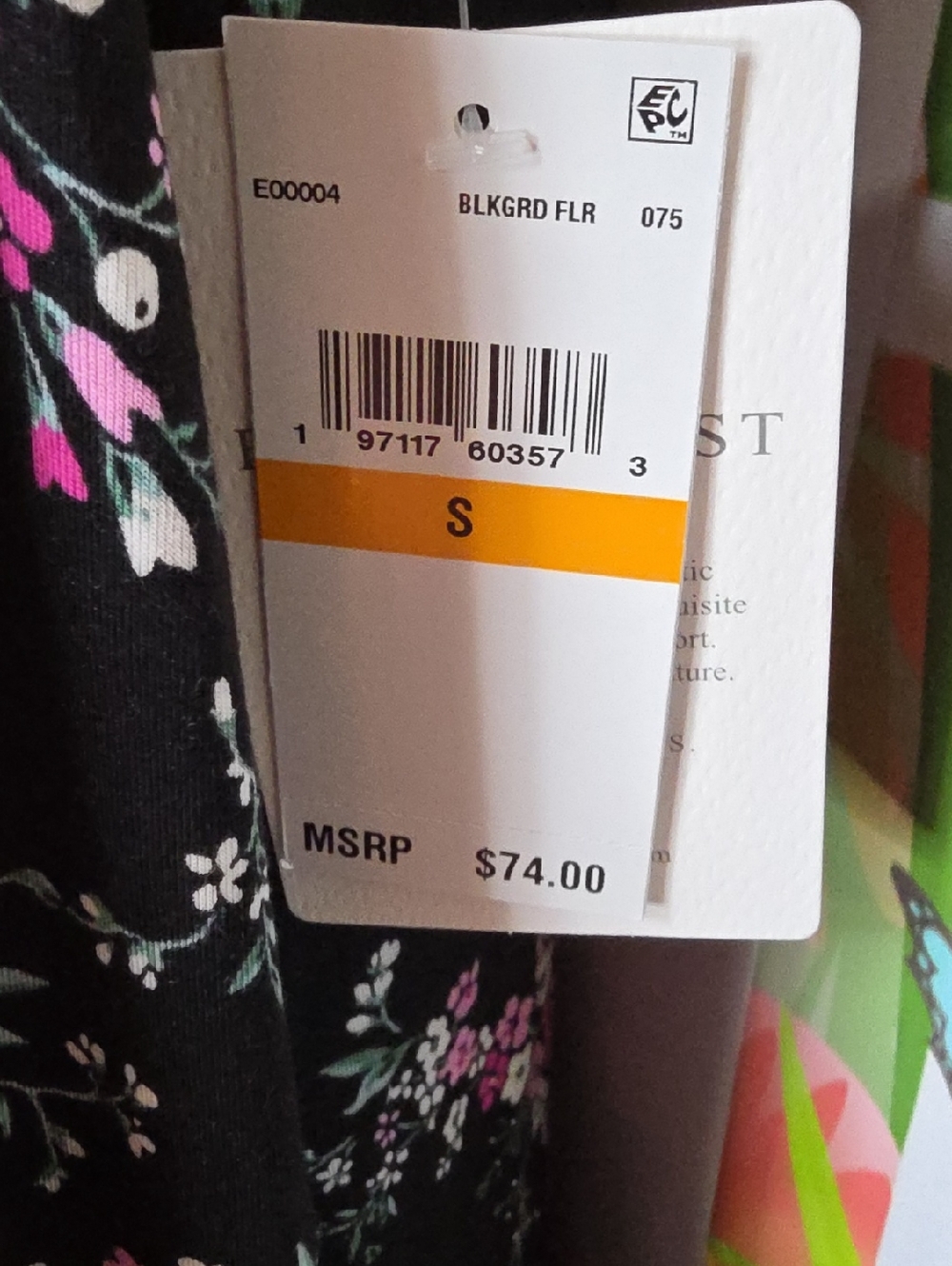 Eileen West Black Model With Lovely Floral Nightgown In Numerous Sizes - Picture 7 of 8
